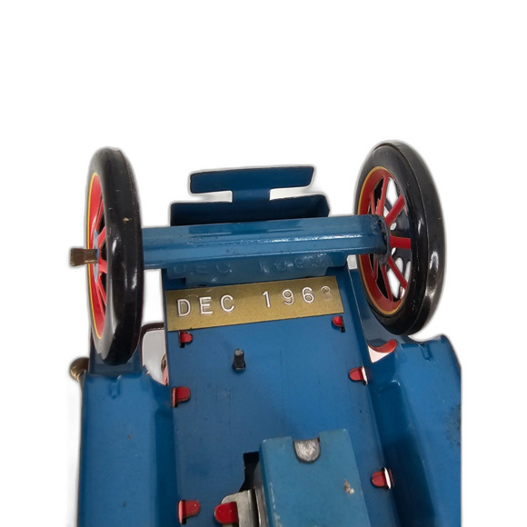 Vintage Lever Action Modern Toy Car Bright Red Made in Japan - Picture 11 of 13